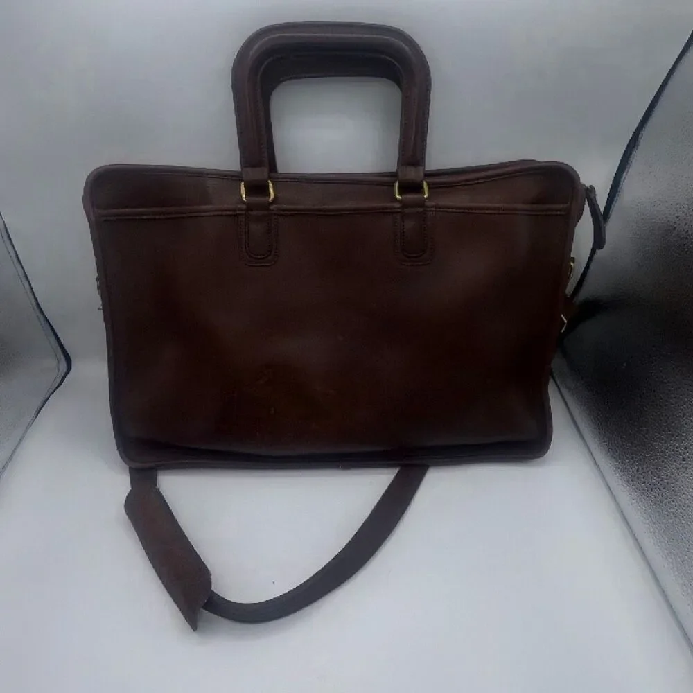 COACH Vibtage 1970s Monroe Glovetanned  Leather Crossbody Briefcase